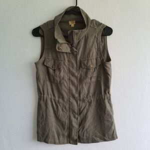 True Craft Sage Green Zipper Cargo Vest XS